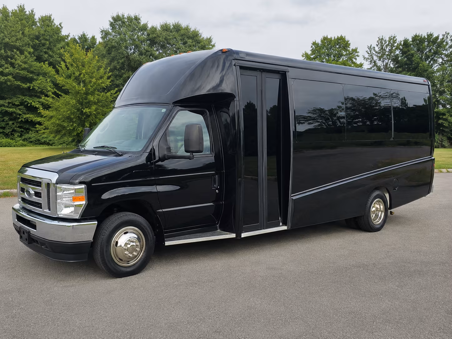 chapel hill long distance charter bus rentals in chapel hill