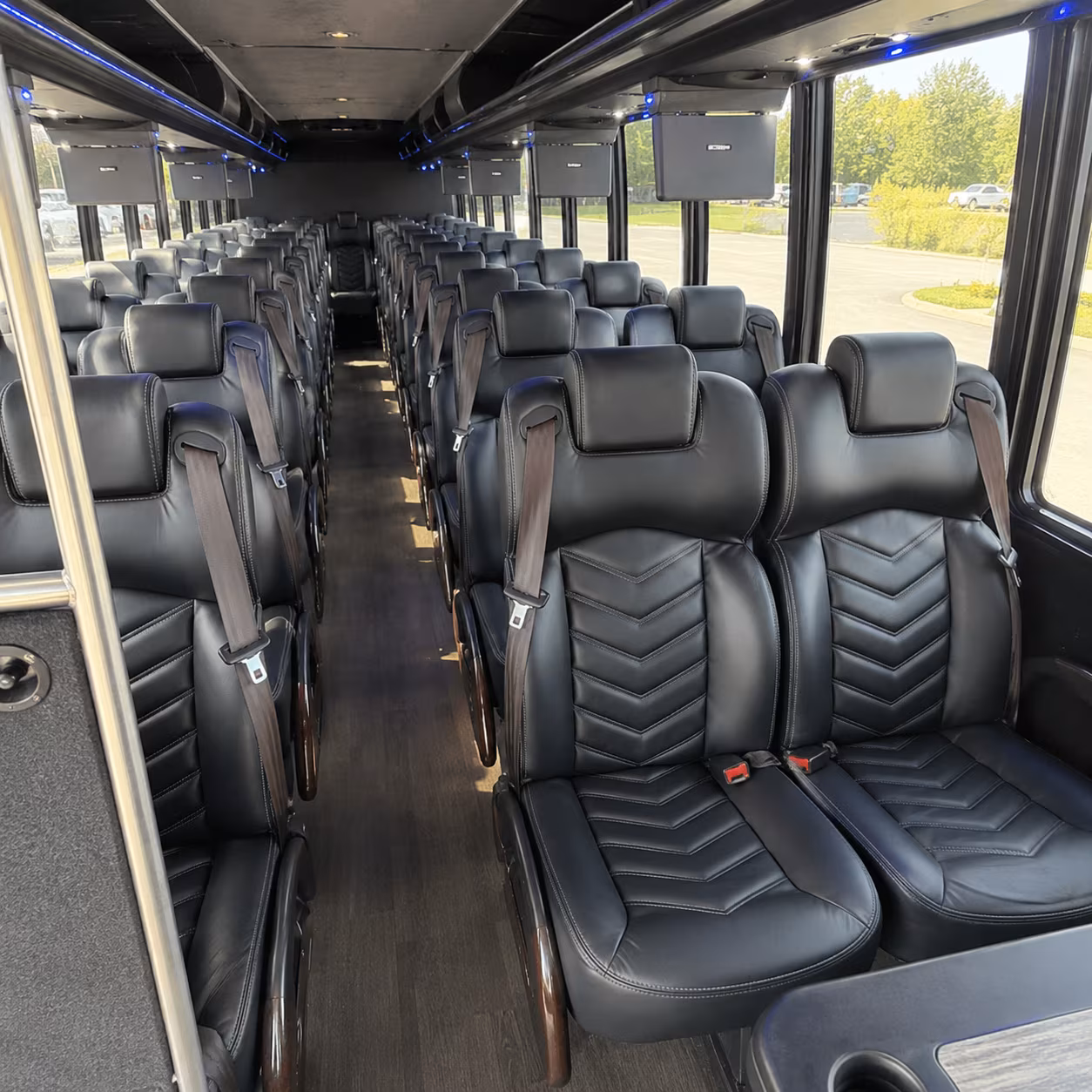 fayetteville comfortable charter bus rentals for fayetteville school field trips