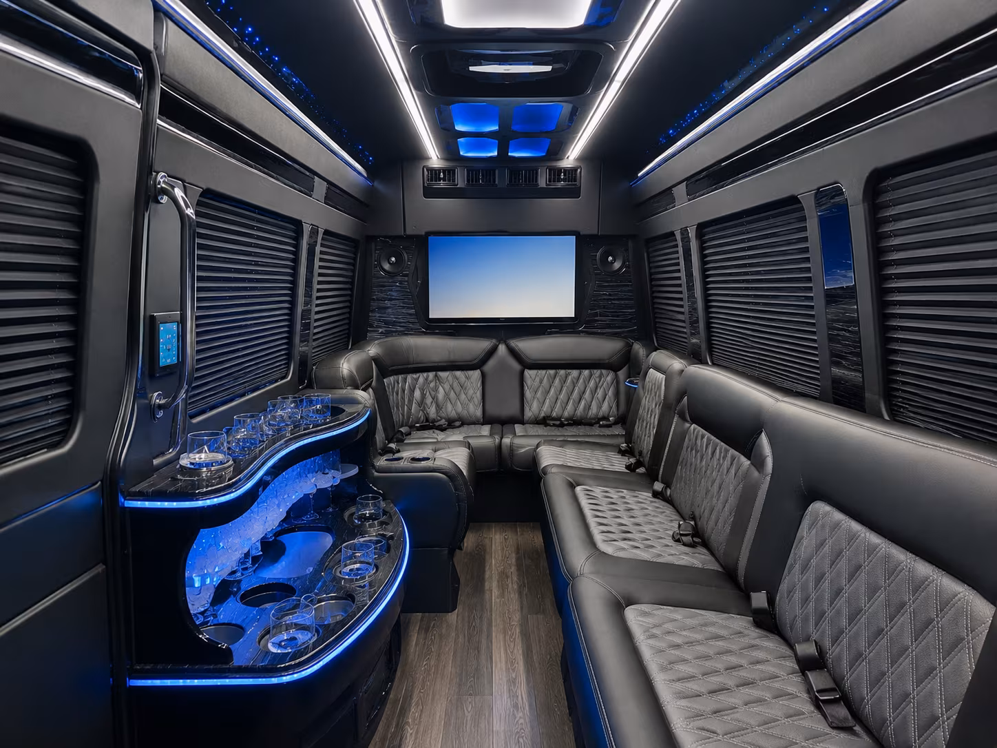 got 30 seconds get your cary event bus quote right now