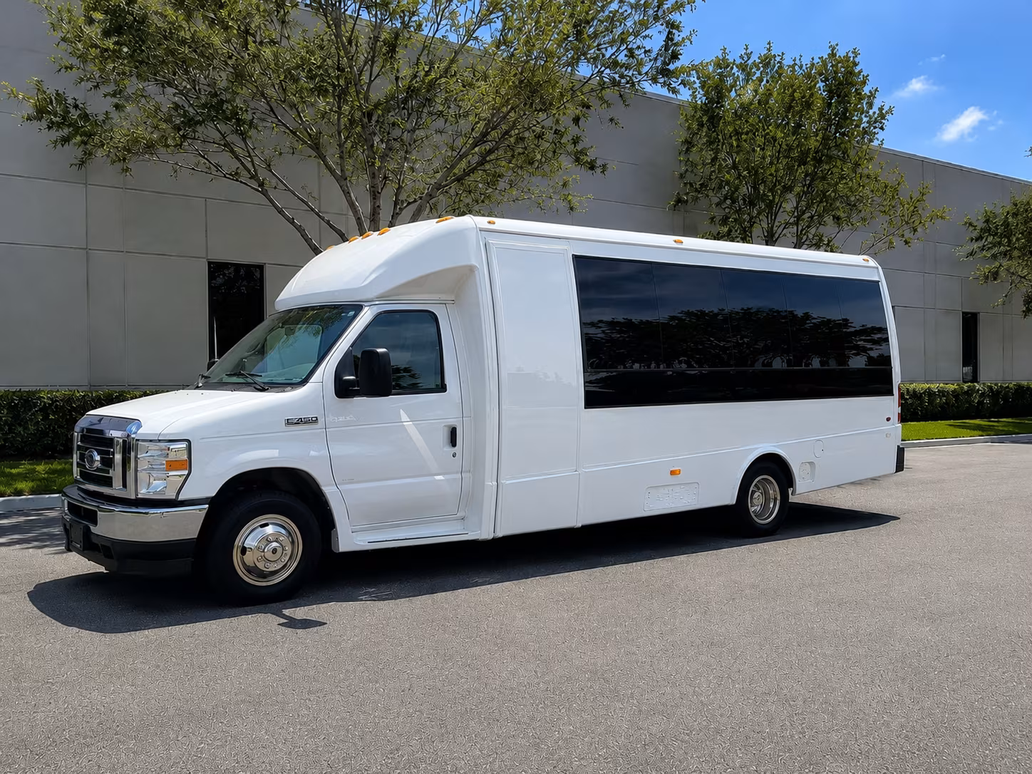 let carycharterbuscompany com handle the ride to lenovo center for hurricanes games and nc state basketball